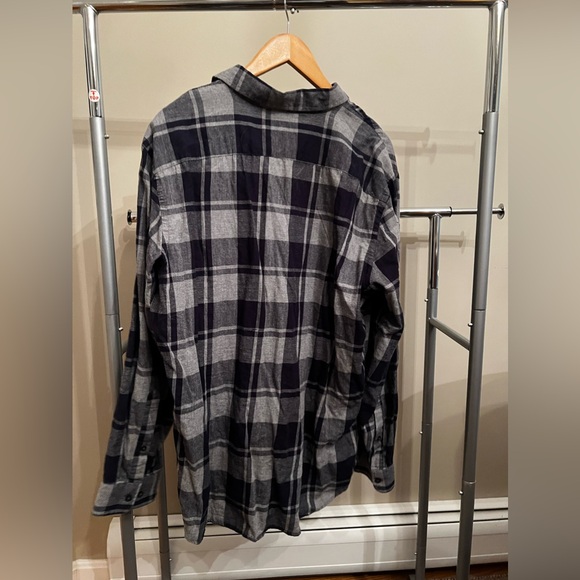 Banana Republic Long Sleeve Button Down Plaid Shirt size XL Perfect Condition - Picture 3 of 3